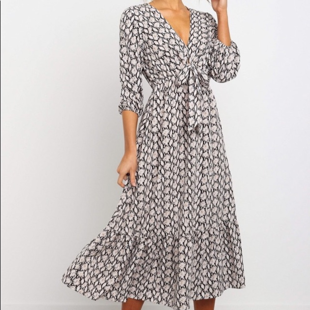 🆕 Front Tie Detail Ruffle Hem Midi Dress